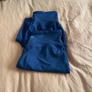 BUNDLE! 2 Pairs of Old Navy Cropped Joggers!